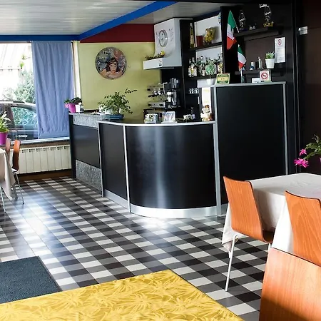 Maria Hotel 2*