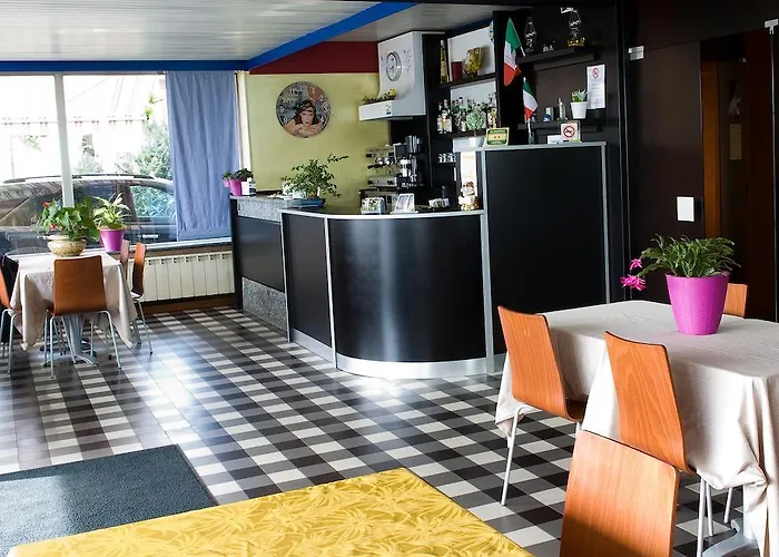 Maria Hotel 2*